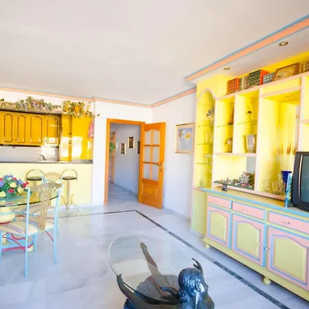 Lovebeach - Intimate And Romantic Right By The Beach *