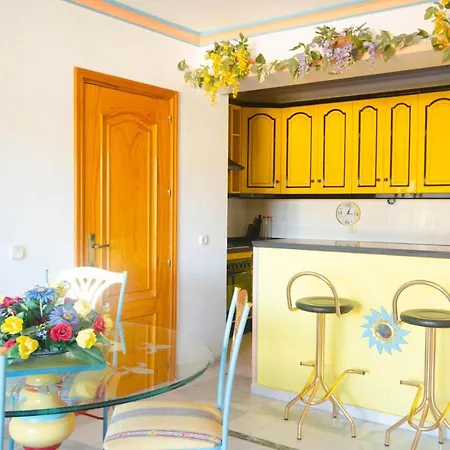 Apartment Lovebeach - Intimate And Romantic Right By The Beach *